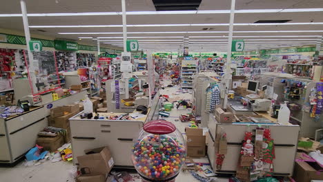 Tienda-De-Dólar-Saqueada-Y-Saqueada-Durante-Una-Tormenta-De-Nieve-Masiva-Ya-Que-La-Policía-No-Pudo-Reaccionar-Lo-Suficientemente-Rápido