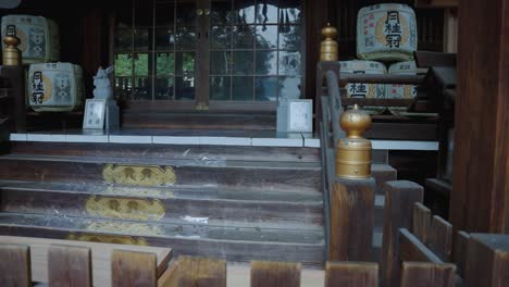 Shinto-Offerings-Laid-out-for-Okazaki-Jinja-in-Kyoto,-For-Year-of-the-Rabbit