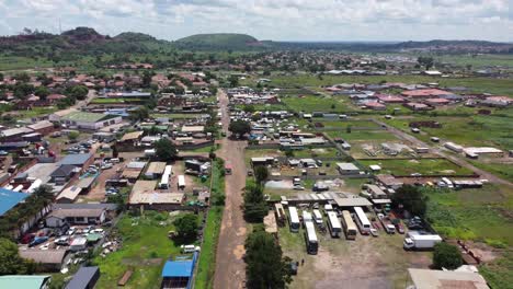 Drone-video-of-a-suburb-in-the-west-of-Harare,-Zimbabwe