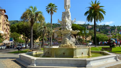 Marble-statue-of-Christopher-Columbus-in-coastal-town-of-Santa-Margherita,-Italy
