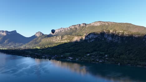 Hot-air-balloon-over-a-stunning-alpine-lake-in-France