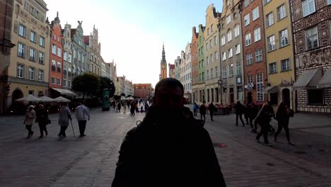 man-walking-through-the-streets-of-gdansk