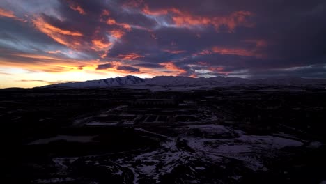 Sunset-over-Lehi,-Utah---sliding-aerial-view