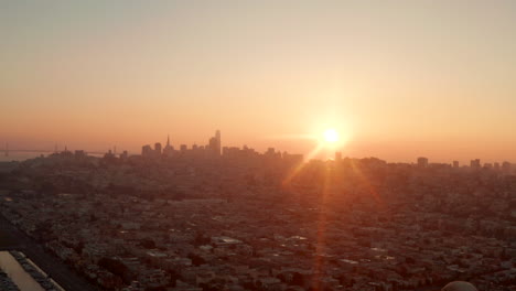 Wide-slider-shot-of-San-Francisco-city-at-sunrise
