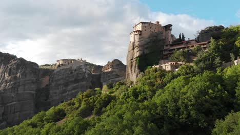 Roussanou-Monastery-in-the-foreground-and-Varlaam-Monastery-in-the-background-at-Meteora,-Kalabaka,-Greece