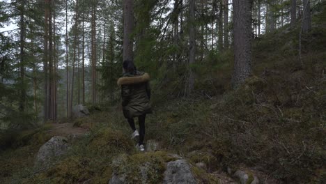 Girl-walks-in-the-forest.-Slowmotion