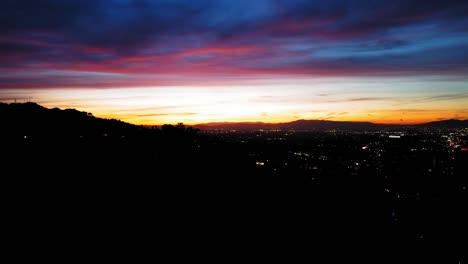 Hollywood-Hills-sunset,-cityscape---panoramic-view