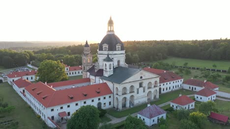 Pažaislis-Monastery-and-the-Church-of-the-Visitation-form-the-largest-monastery-complex-in-Lithuania,-and-the-most-magnificent-example-of-Baroque-architecture