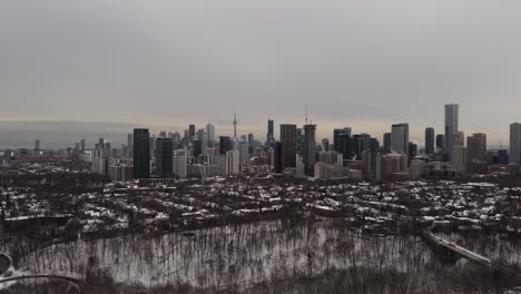 Puente-Rosedale,-Toronto