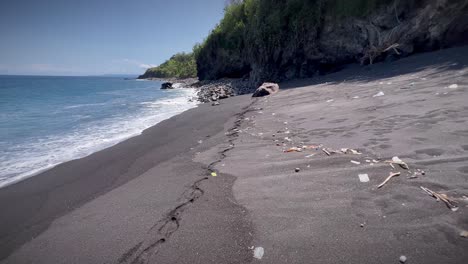 Plastic-Trash-On-Sandy-Beach-In-Bali,-Indonesia
