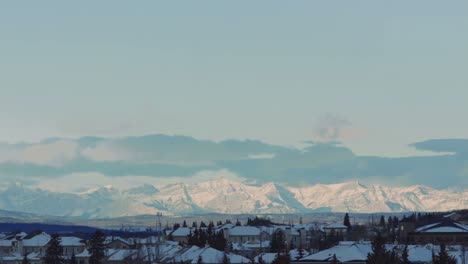Zeitraffer-Der-Kananaskis-Rocky-Mountains,-Blick-Von-Calgary