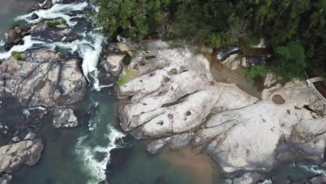 Flying-over-the-beautiful-countryside-nature-of-rivers,-waterfalls-and-trees-of-Brazil