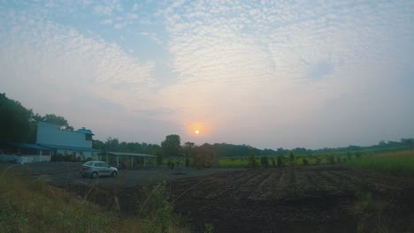 Schöner-Zeitraffer-Des-Sonnenuntergangs-Im-Gir-wald-Gujarat,-Indien-I-Schöner-Zeitraffer-Des-Sonnenuntergangvideos
