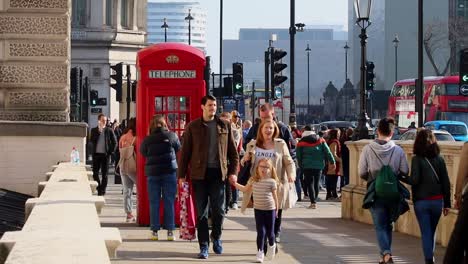 London,-England-–:-Iconic-Telephone-Box-in-Parliament-Square-London