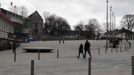 Hafen-Von-Stavanger-Sonntagnachmittag,-Alte-Boote-In-Einem-Verschlafenen-Hafen