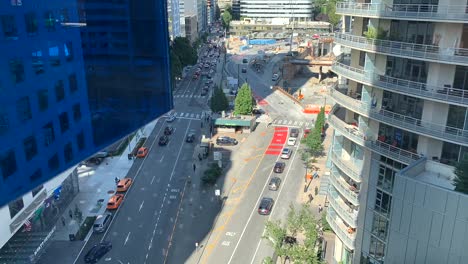 29-Sekunden-Zeitraffervideo-Einer-Alltäglichen-Belebten-Straßenszene-In-Der-Innenstadt-Von-Seattle,-Washington