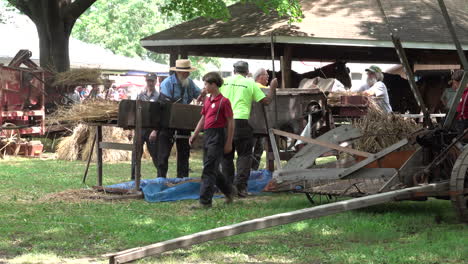 Kinzers,-Pennsylvania---August-15,-2019:-People-demonstrating-early-life-in-America-at-the-Rough-and-Tumble-Thresherman's-Reunion-in-Kinzers,-Pennsylvania-on-August-15,-2019