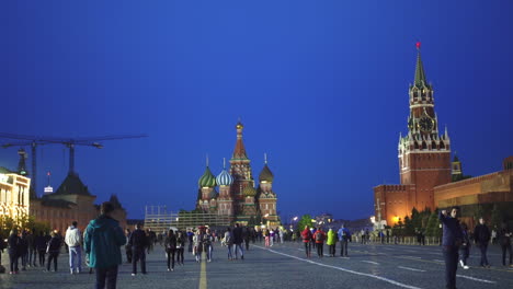 La-Plaza-Roja-De-Moscú-Por-La-Noche-Con-La-Catedral-De-Vasily-El-Bendito-En-Segundo-Plano