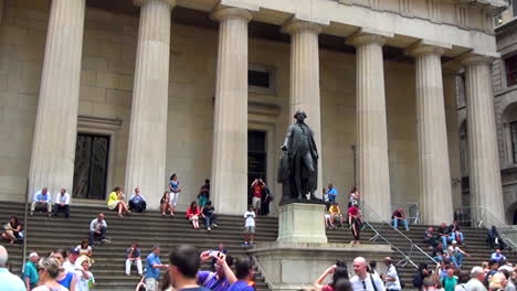 The-intersection-of-Wall-Street-and-Broad-Street-including-landmark-buildings-of-the-New-York-Stock-Exchange