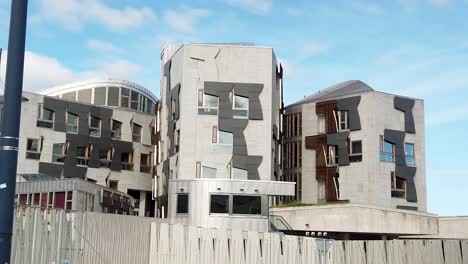 Die-Rückseite-Des-Schottischen-Parlaments-In-Edinburgh