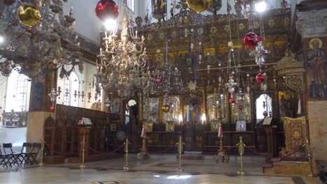 Hängelampen-In-Der-Geburtskirche-In-Bethlehem-Im-Palästinensischen-Westjordanland