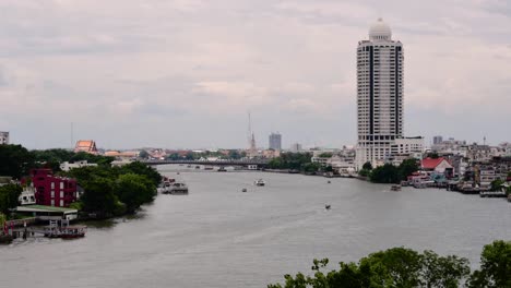 El-Río-Chaophraya-Está-Lleno-De-Historia-Y-Cultura