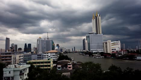 Chaophraya-River-is-filled-with-history-and-culture