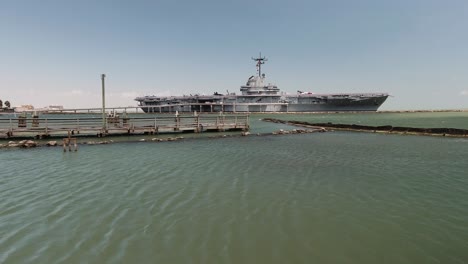 Wide-Shot-of-the-USS-Lexington-Aircraft-Carrier-in-Corpus-Christi,-Tx