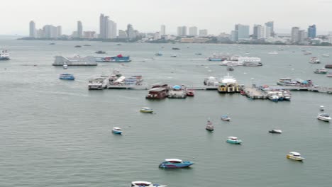 Panoramablick-Auf-Den-Stadtstrand-Von-Pattaya-Und-Den-Golf-Von-Siam-In-Thailand,-Pattaya,-Asien