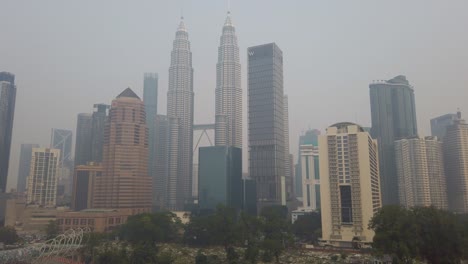 The-iconic-Petronas-Twin-Towers-shrouded-in-haze-caused-by-Indonesian-forest-fires