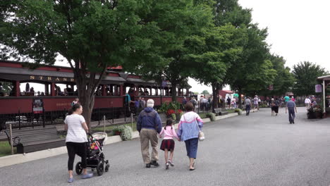 Strasburg,-Pennsylvania---August-26,-2019:-Crowds-of-tourists-at-the-historic-Strasburg-Railroad-in-Strasburg,-Pennsylvania-on-August-26,-2019