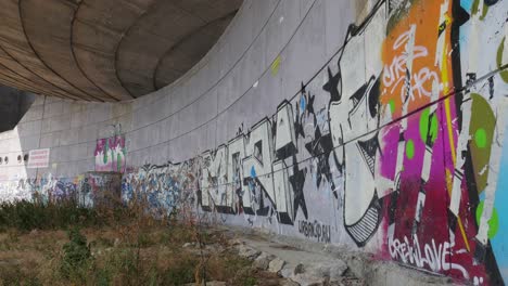 Monumento-Del-Partido-Comunista-Búlgaro-En-El-Pico-Buzludzha,-Bulgaria