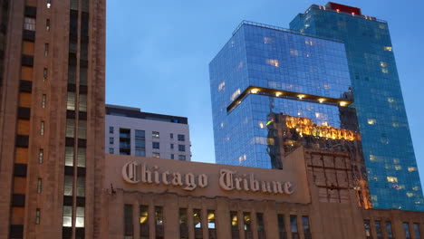 Chicago-tribune-building-facade-in-downtown,-Usa,-United-States,-daily-newspaper-office-of-the-Chicago-metropolitan-area,-modern-architecture,-buildings,-skyscrapers