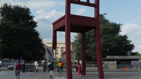 Geneva,-Switzerland---The-Iconic-Broken-chair-monument---panning-shot