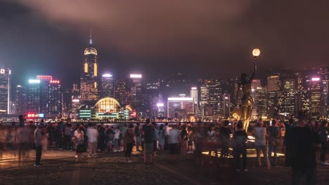 Hong-Kong---1.-Dezember-2019:-Tourist-Besucht-Die-Avenue-Of-The-Stars-In-Hong-Kong