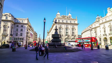 Londres,-Inglaterra,-Circa:-Zona-Comercial-Timelapse-En-Piccadilly-Circus-En-Londres,-Inglaterra