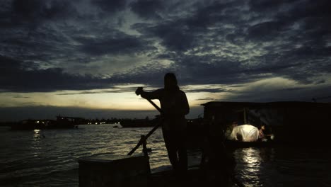 Early-morning-floating-market-in-the-Mekong-Delta