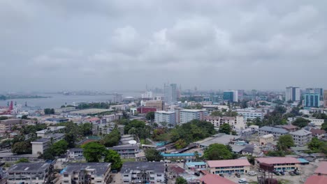 Victoria-Island,-Lagos-Nigeria--dezember-20-2022:-Stadtbild-Von-Victoria-Island,-Einem-Luxuriösen-Geschäfts--Und-Wohnviertel-In-Lagos