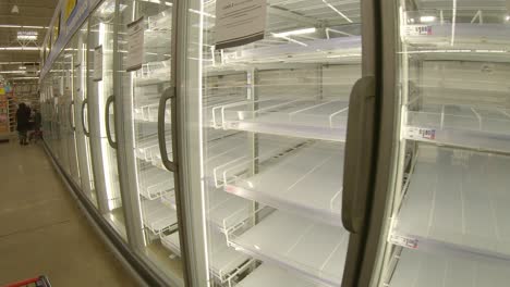 Empty-milk-shelves-at-HEB-grocery-store