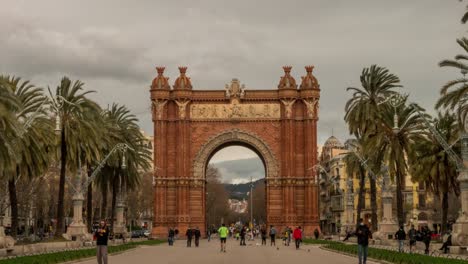 First-person-pov-toward-Arch-of-Triumph-in-Barcelona,-Spain