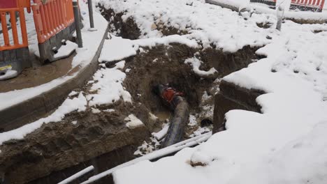 Changing-Underground-Pipeline-Of-A-Water-Or-Sewer-System-At-Winter