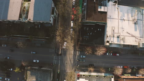 Luftaufnahme-Mit-Blick-Auf-Einen-Belebten-Innenstadtblock