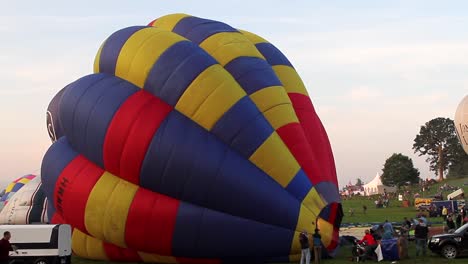 Blowing-up-the-hot-air-balloon-at-Bristol-balloon-fiesta