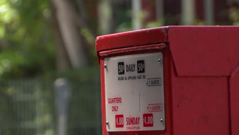 American-Newspaper-Street-Vending-Machine-close-up