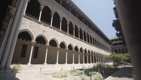 Castle-Monasterio-De-Pedralbes-Barcelona-Catalonia-Spain-Pillars