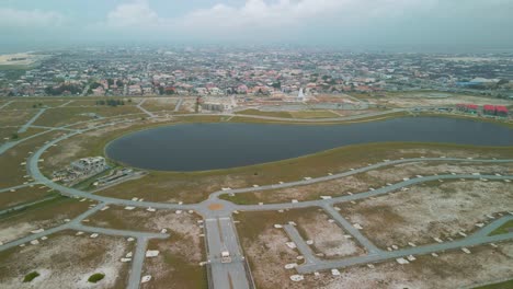 Lekki,-Lagos---Nigeria---2.-Juli-2021:-Panoramablick-Auf-Den-Julius-Berger-Steinbruch-Lekki,-Wo-Eine-Straßenrennstrecke-Und-Hochwertige-Steine-Gewonnen-Werden