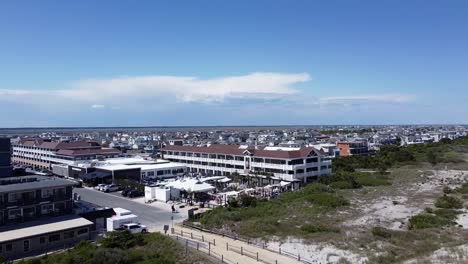 Aerial-View-Of-A-Wedding-Venue-At-A-Beachfront-Hotel-At-The-Shore-Of-Avalon-In-New-Jersey