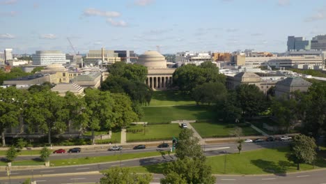 Amazing-Establishing-Shot-of-the-Great-Dome-at-Massachusetts-Institute-of-Technology-in-Boston