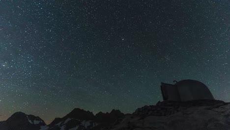Stars-moving-in-the-beautiful-clear-night-sky--Cabaña-Veronica-Hotel-in-Spain--Time-lapse
