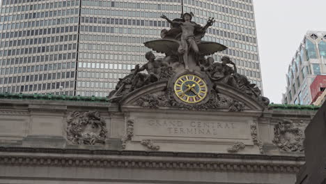 Grand-Central-Terminal-Building-In-Manhattan,-New-York-City